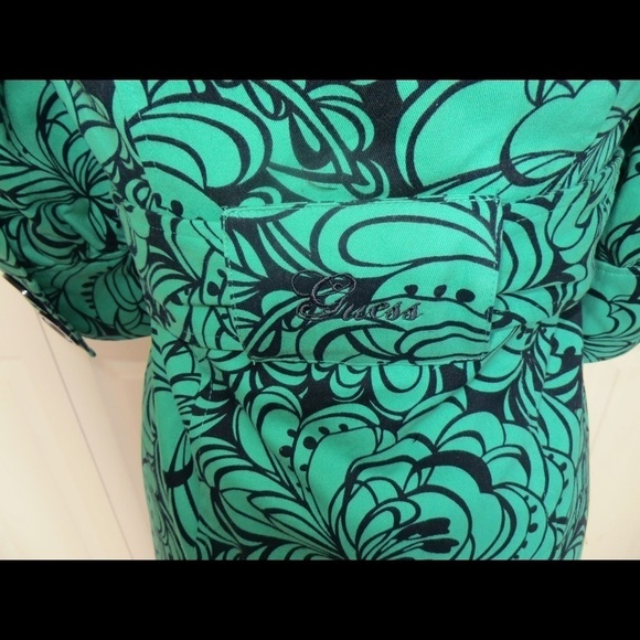 Guess Green and Blue Printed Floral Jacket, Size XS 🔴CLEARANCE🔴 - Picture 6 of 6